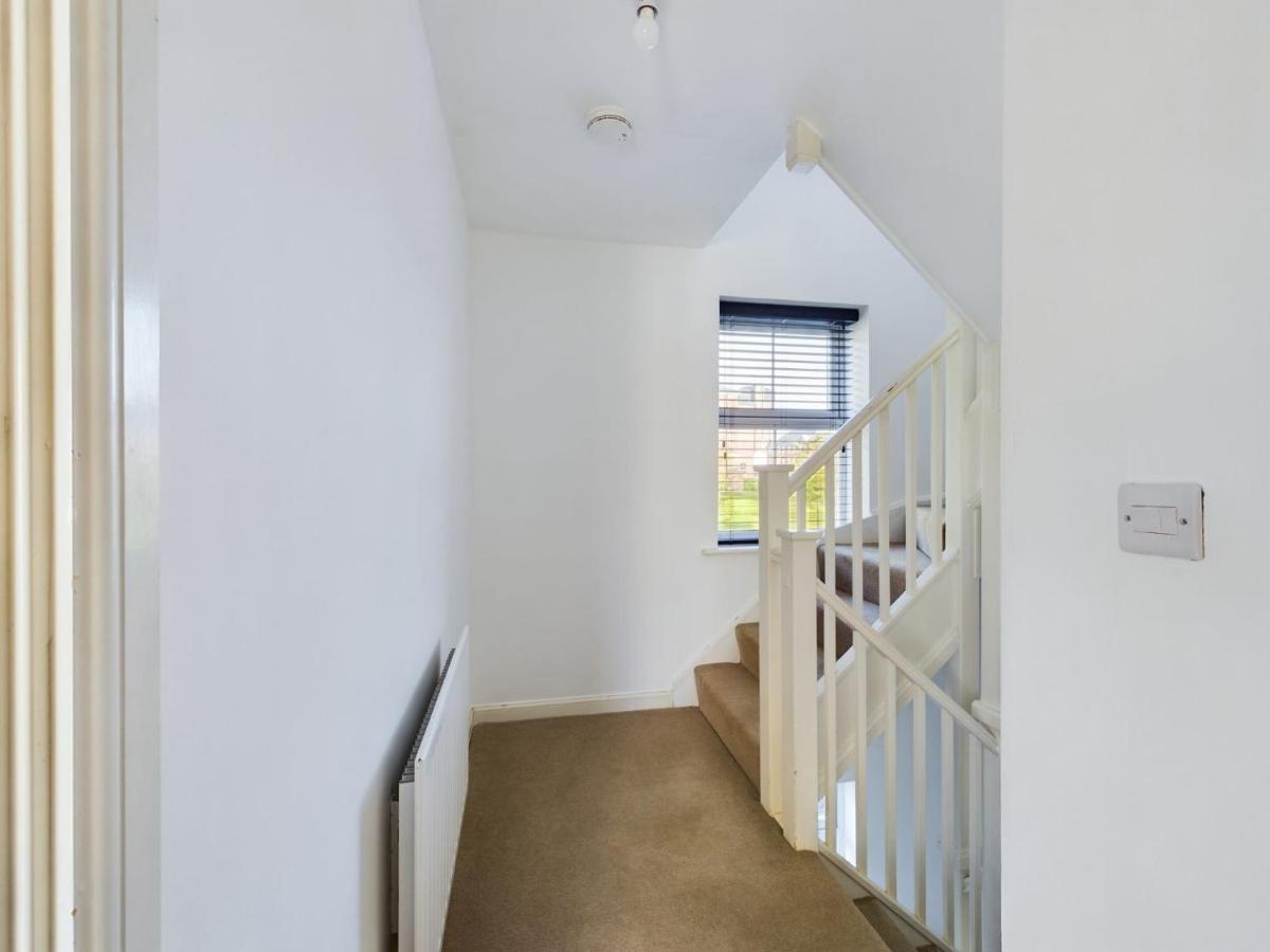 247 Serviced Accommodation In Stafford- 3Br Townhouse 외부 사진